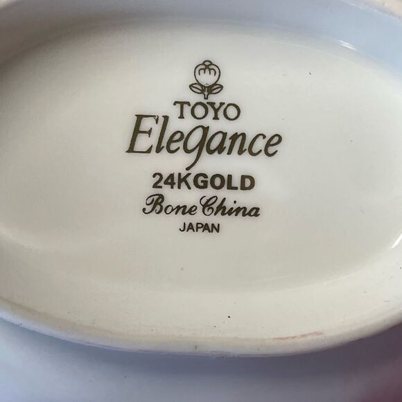 Vintage Toyo Elegance White Porcelain Trinket Basket - Picture 8 of 9